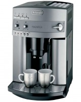 Espressor automat Delonghi Magnifica ESAM 3200: cafea buna de dimineata